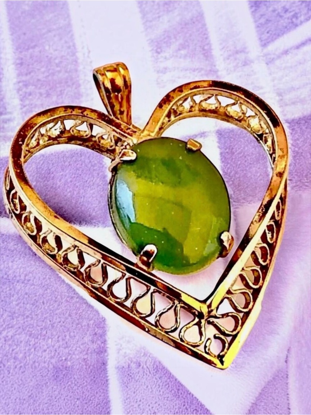 Jade Heart Pendant 925 Sterling Silver with Gold Overlay Prong Set